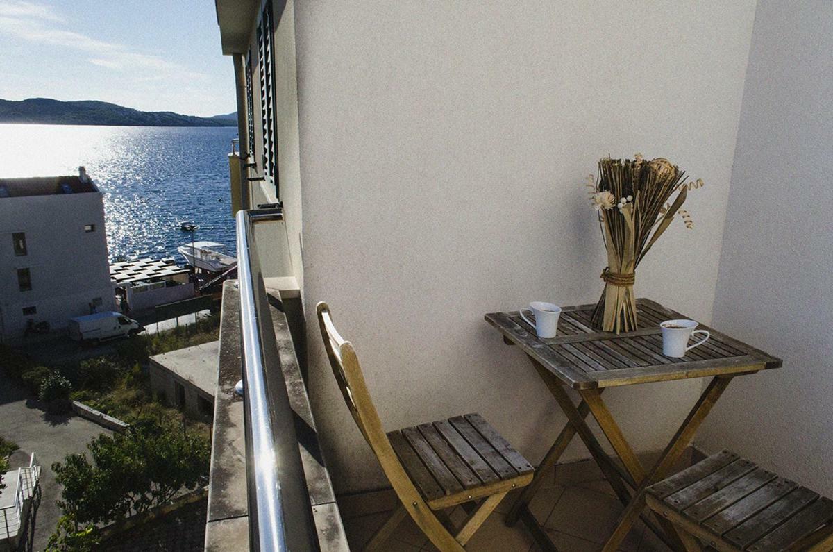 Ferienwohnung Mars Trogir Exterior foto