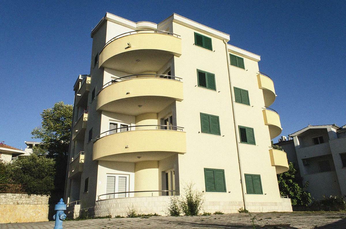 Ferienwohnung Mars Trogir Exterior foto